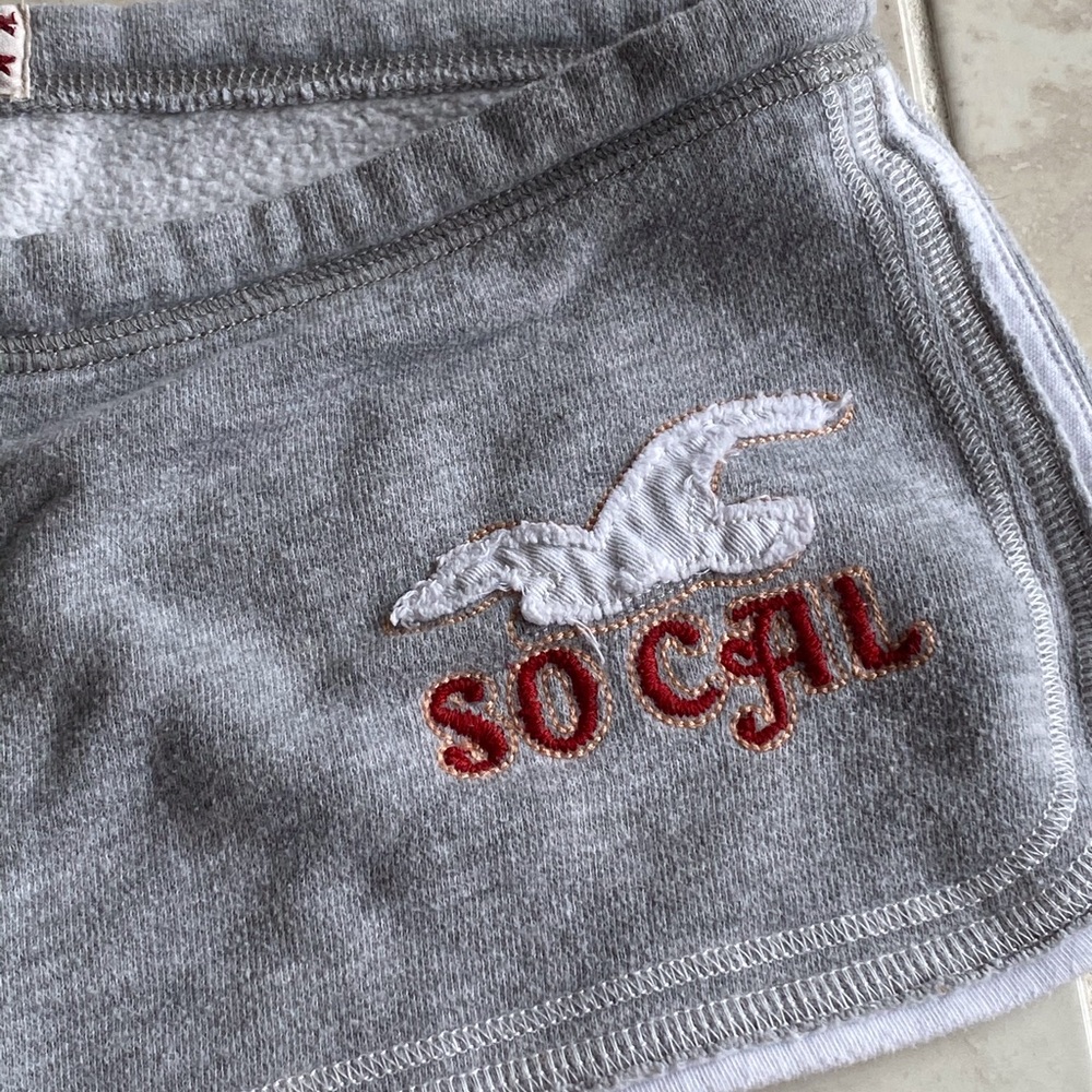 🔥HOLLISTER SHORTS🔥 - Picture 2 of 5